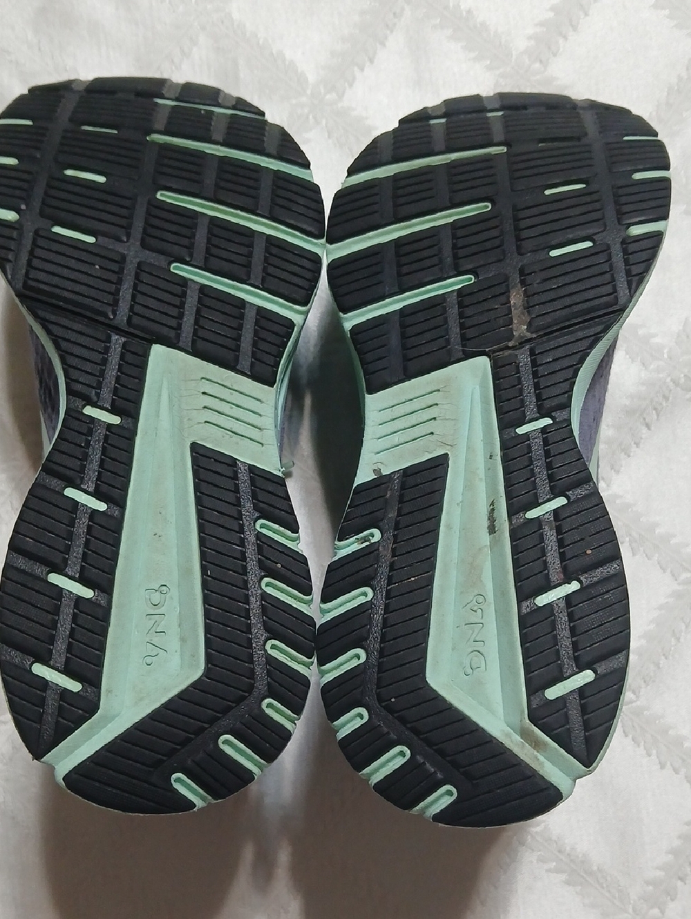 BROOKS  Anthem 4 Gray And Mint Running Training Shoes Size 9.5 Womans - Picture 6 of 11
